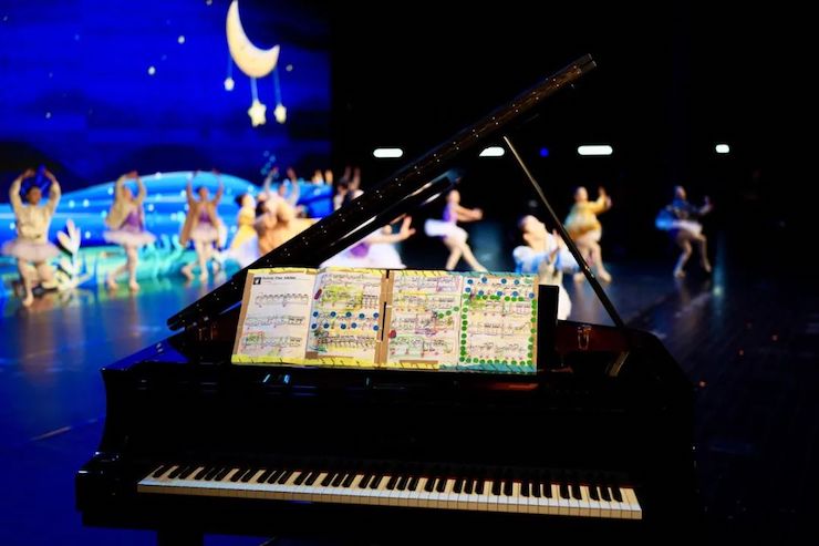 奥林匹克音乐展演宣传大使刘明康和他的朋友们暨第14届世界自闭症关注日音乐会圆满结束！